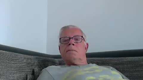 Snapshot of eisbaer1957 chatting on 24, 5, 2026 eisbaer1957 online show from 24, 5, 2026