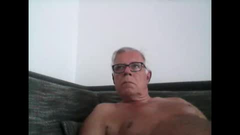 Snapshot of eisbaer1957 chatting on 29, 5, 2026 eisbaer1957 online show from 29, 5, 2026