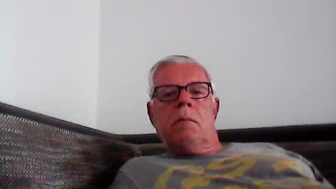 Snapshot of eisbaer1957 chatting on 21, 6, 2026 eisbaer1957 online show from 21, 6, 2026