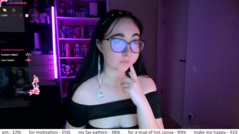 Snapshot of el_sweety chatting on 1, 7, 2026 If you like it when I meow give me a thumbs up online show from 1, 7, 2026