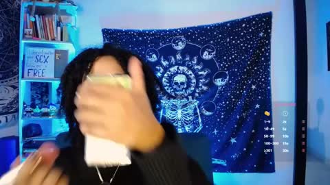 Snapshot of ela_0 chatting on 14, 7, 2026 Ela Help me reach 100 thumbs up online show from 14, 7, 2026