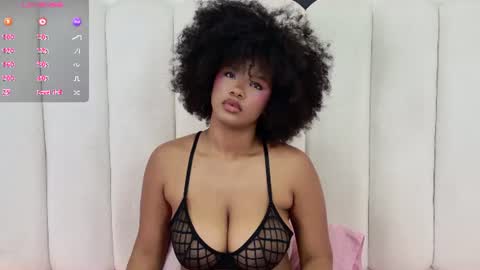 Snapshot of ela_ebony_ chatting on 19, 7, 2026 ela_ebony_ online show from 19, 7, 2026