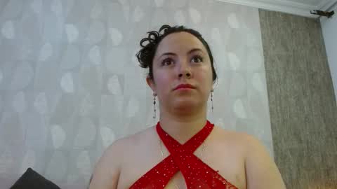 Snapshot of elamurray chatting on 4, 11, 2025 elamurray online show from 4, 11, 2025