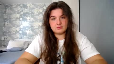 Elanis online show from 9, 4, 2026