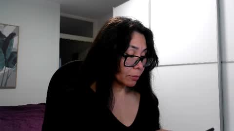 elaramuse_ online show from 22, 7, 2026