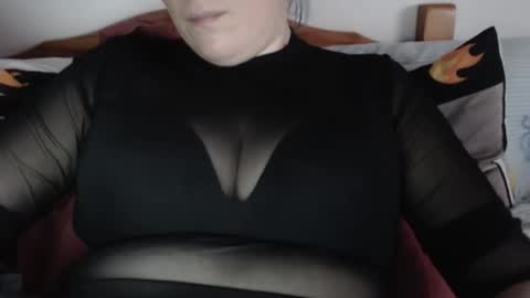 elasticgirl666 online show from 20, 10, 2025