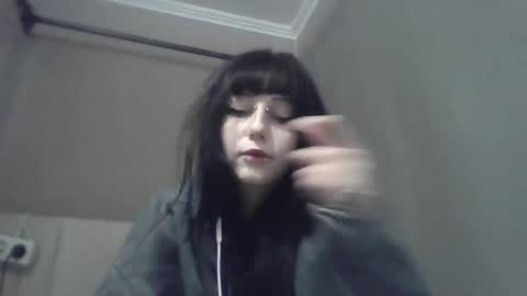 Snapshot of elaynetanton chatting on 25, 4, 2026 Lia online show from 25, 4, 2026