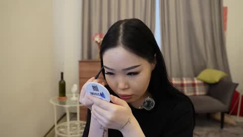 Snapshot of elegant_vibes chatting on 15, 11, 2025 Jess online show from 15, 11, 2025