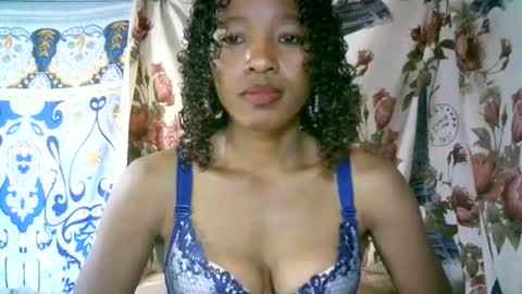 elenah013 online show from 13, 1, 2026