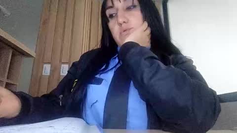 elenaramospulido online show from 26, 9, 2025