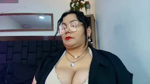 elenna_boobs_ online show from 26, 3, 2026