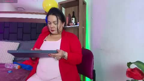 Snapshot of elenna_boobs_ chatting on 14, 7, 2026 elenna_boobs_ online show from 14, 7, 2026