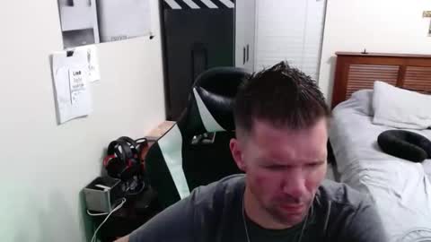 Snapshot of elevatetlb chatting on 1, 10, 2025 Walker online show from 1, 10, 2025