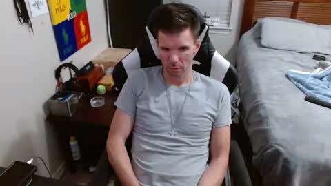 Snapshot of elevatetlb chatting on 21, 10, 2025 Walker online show from 21, 10, 2025