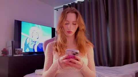 Snapshot of elfiecollins chatting on 21, 4, 2026 Elfie online show from 21, 4, 2026