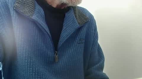 elfyonee online show from 9, 11, 2025