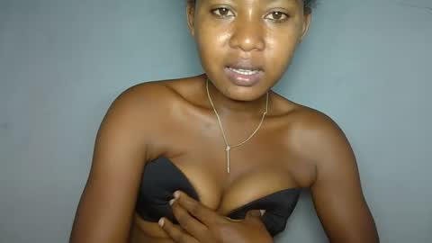 Snapshot of elia011 chatting on 11, 1, 2025 elia011 online show from 11, 1, 2025