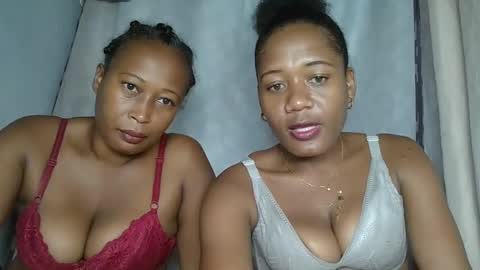 Snapshot of elia011 chatting on 2, 2, 2025 elia011 online show from 2, 2, 2025