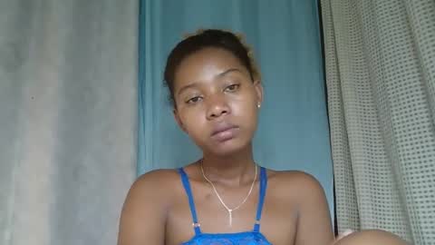 Snapshot of elia011 chatting on 23, 2, 2025 elia011 online show from 23, 2, 2025