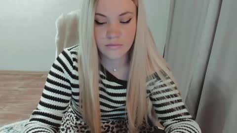 Snapshot of elia_ chatting on 26, 5, 2026 Ella online show from 26, 5, 2026
