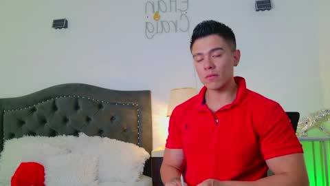 Snapshot of elian_craiggggg chatting on 3, 5, 2026 Elian online show from 3, 5, 2026