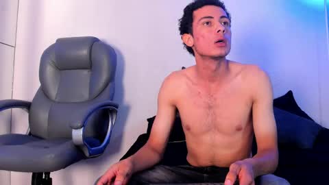 Snapshot of elian_villa chatting on 31, 5, 2026 Elian online show from 31, 5, 2026
