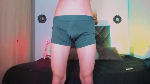 Snapshot of eliann_adam chatting on 6, 3, 2025 eliann_adam online show from 6, 3, 2025