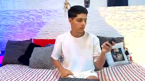elias_salvatore_ online show from 13, 7, 2026