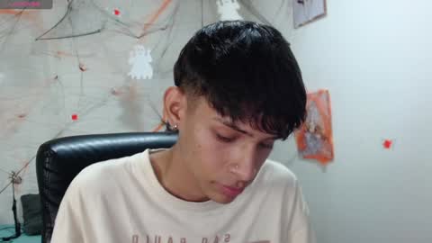 E L I A S online show from 6, 12, 2024