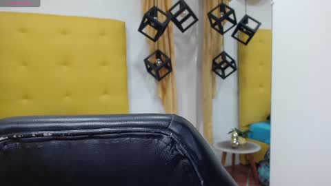 E L I A S online show from 9, 1, 2025