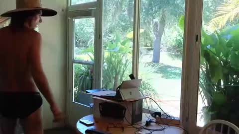 eliberator online show from 17, 5, 2026