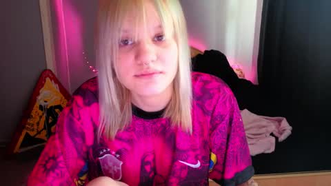 elieiza_xo online show from 21, 5, 2026