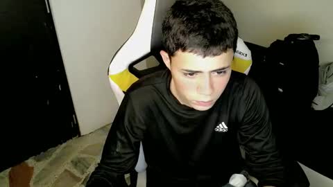 Snapshot of elii_797 chatting on 5, 10, 2025 bby-santy online show from 5, 10, 2025