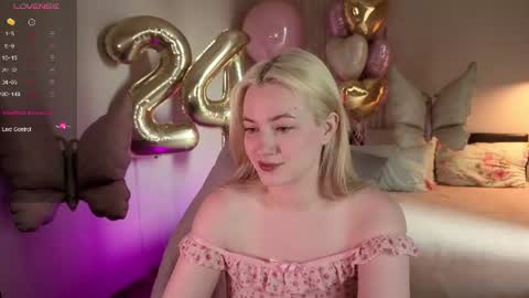 Snapshot of elina_nortas chatting on 16, 6, 2026 Elina online show from 16, 6, 2026