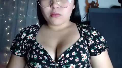 Elina  online show from 20, 10, 2025