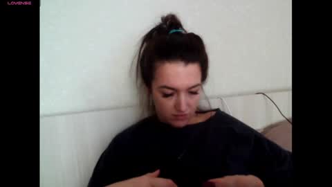 elisa_dove208 online show from 22, 10, 2025