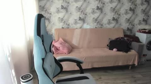 Aletta Oushen online show from 30, 9, 2025