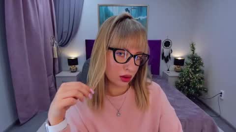 Snapshot of elisabethmills chatting on 6, 1, 2025 Elisabeth online show from 6, 1, 2025