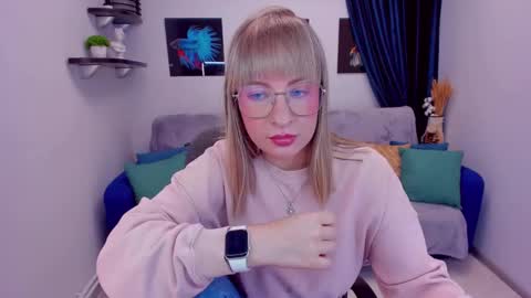 Snapshot of elisabethmills chatting on 7, 1, 2025 Elisabeth online show from 7, 1, 2025