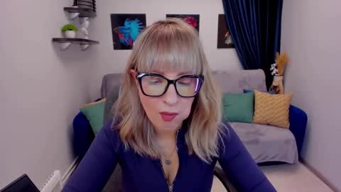 Snapshot of elisabethmills chatting on 16, 1, 2025 Elisabeth online show from 16, 1, 2025