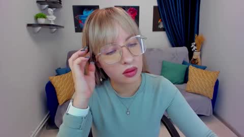 Snapshot of elisabethmills chatting on 29, 1, 2025 Elisabeth online show from 29, 1, 2025