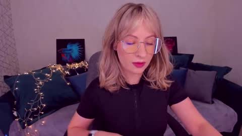 Snapshot of elisabethmills chatting on 17, 2, 2025 Elisabeth online show from 17, 2, 2025