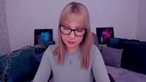 Snapshot of elisabethmills chatting on 26, 2, 2025 Elisabeth online show from 26, 2, 2025