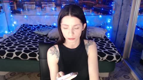 Elise online show from 6, 12, 2024