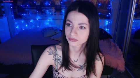 Elise online show from 1, 1, 2025