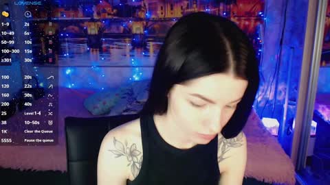 Elise online show from 6, 2, 2025