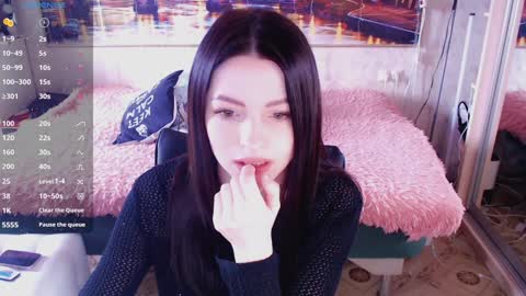 Elise online show from 8, 2, 2025