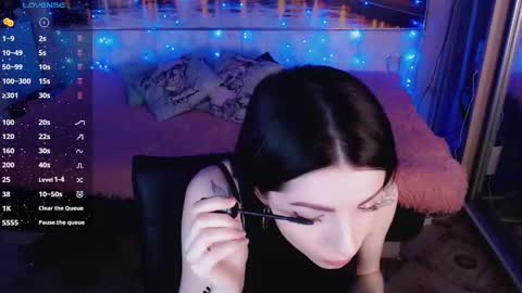 Elise online show from 12, 2, 2025