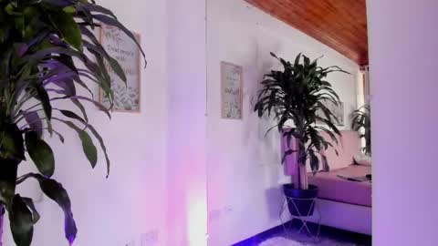 elissa_sexygirl online show from 28, 9, 2025