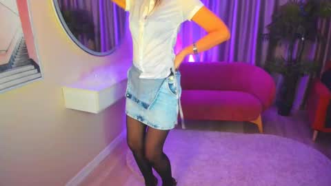 Elizabethangel online show from 16, 2, 2025